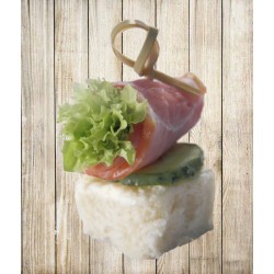 Канапе - Балик на білому хлібі Канапе - Балик на білому хлібі