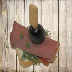 Канапе - Крутон із яловичиною Канапе - Крутон із яловичиною