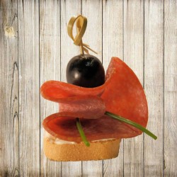 Канапе - Салямі на крутоні Канапе - Салямі на крутоні