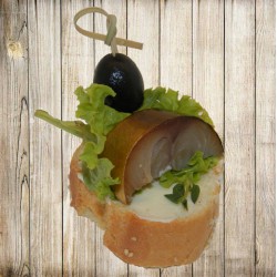 Канапе - Скумбрія на багеті