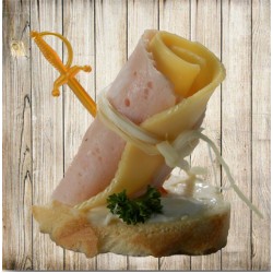 Канапе - з шинкою "Пізанська вежа" Канапе - з шинкою "Пізанська вежа"