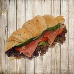 Круасан із хамоном Круасан із хамоном