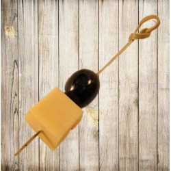 Шпажка з сиром та виноградом Шпажка з сиром та виноградом