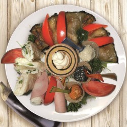 Асорті гострих закусок